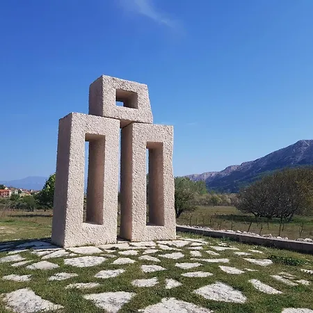 Mihovil *
