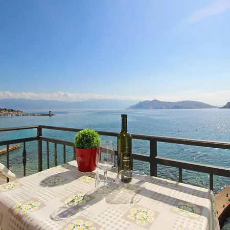 Mihovil Apartament *